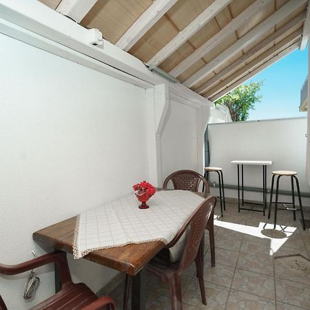 Apartmani Krizanovic Vodice Exterior photo