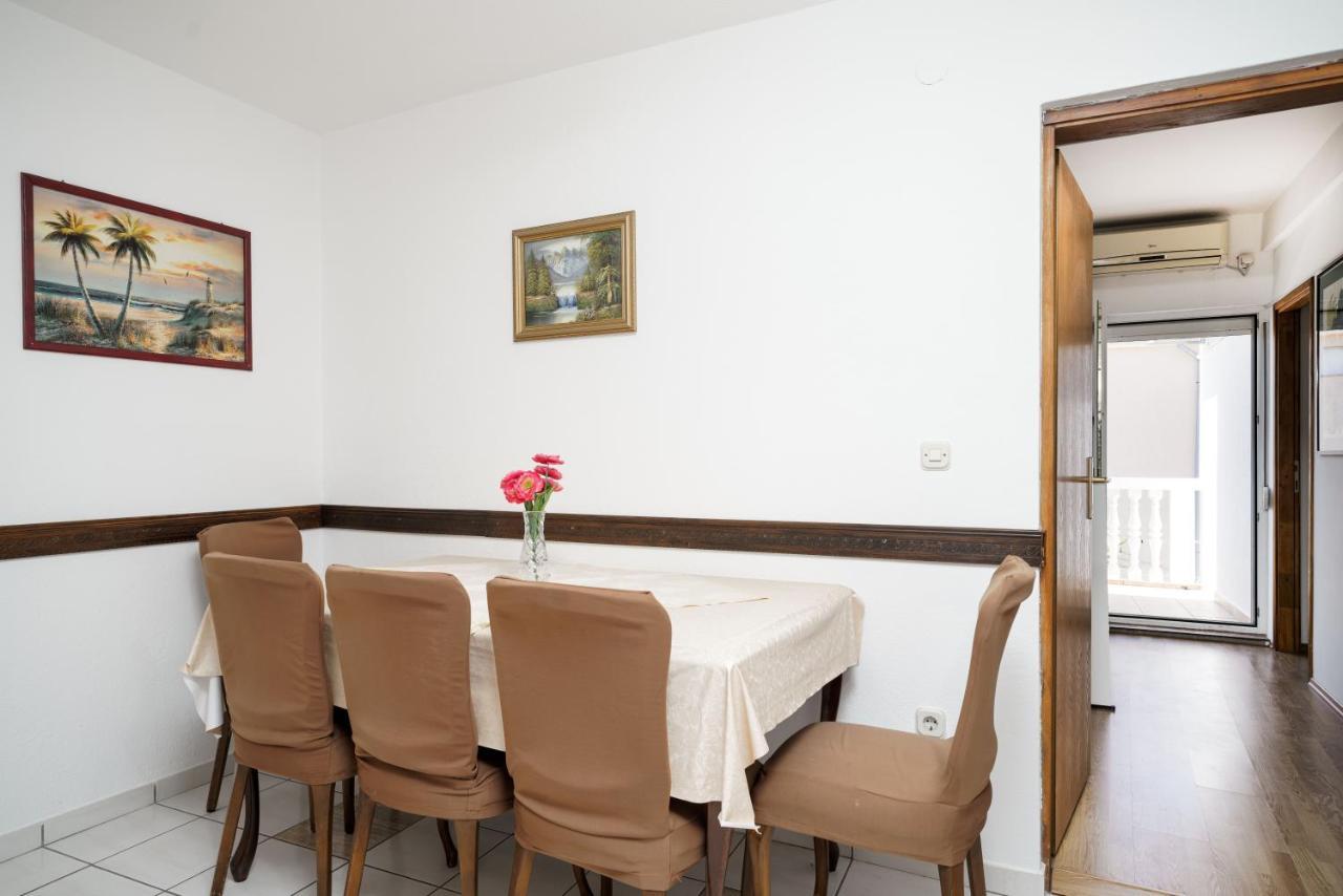Apartmani Krizanovic Vodice Exterior photo