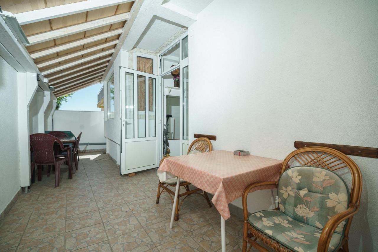 Apartmani Krizanovic Vodice Exterior photo