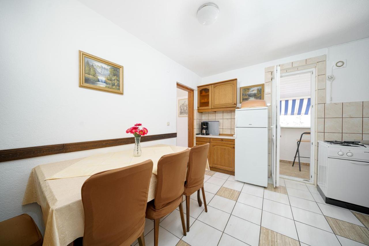 Apartmani Krizanovic Vodice Exterior photo