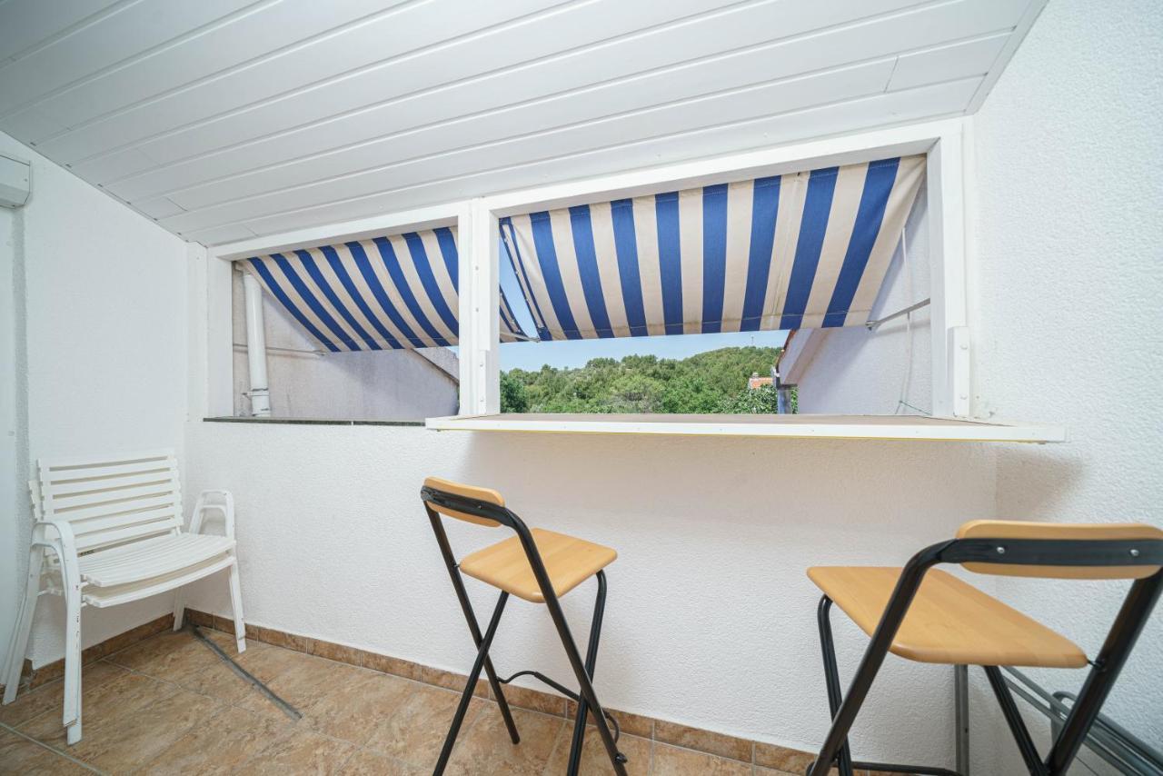 Apartmani Krizanovic Vodice Exterior photo